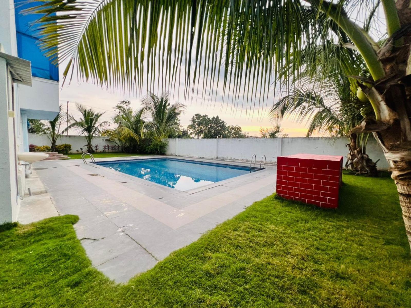 Serene Farms By Guildstone Stays Venkatāpur Exteriör bild